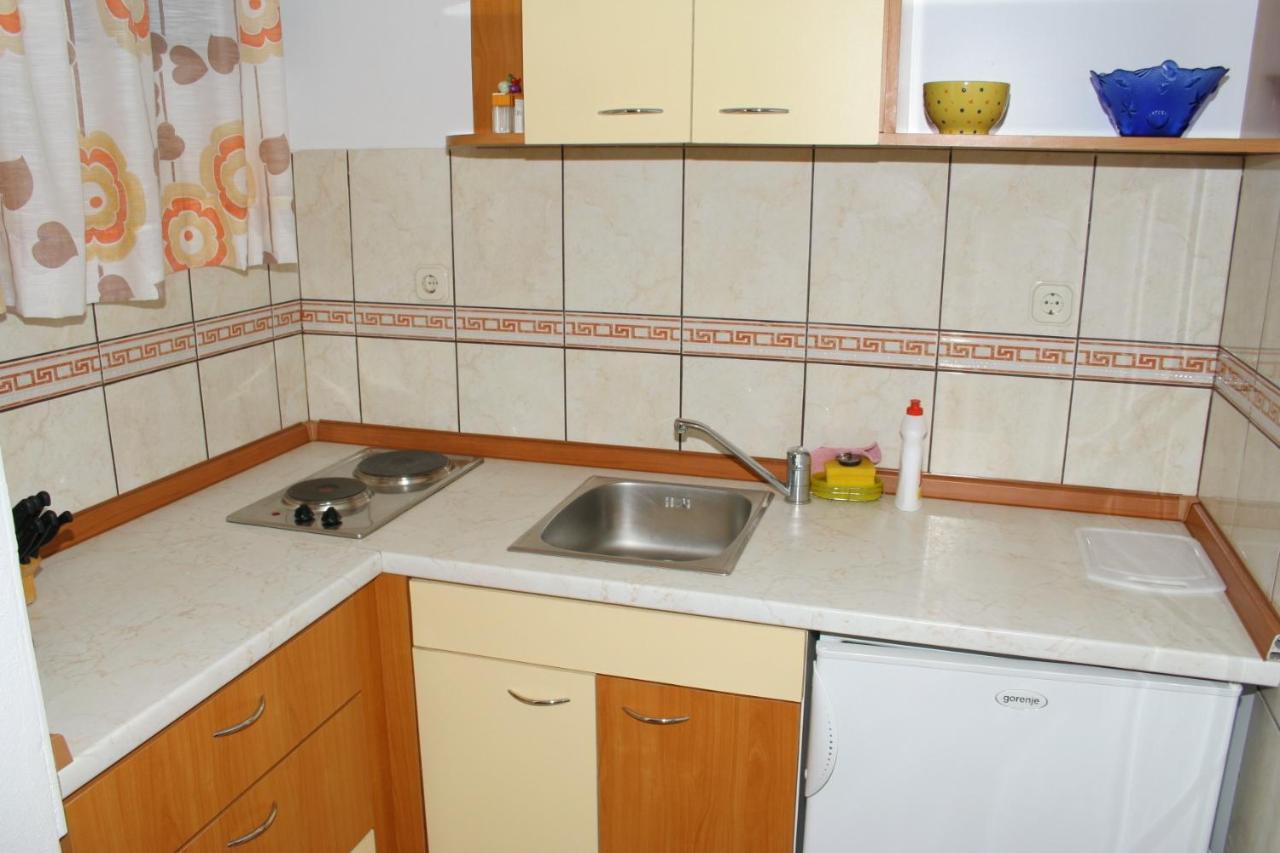 Apartments And Rooms By The Sea Zaostrog, Makarska - 2661 Exteriör bild
